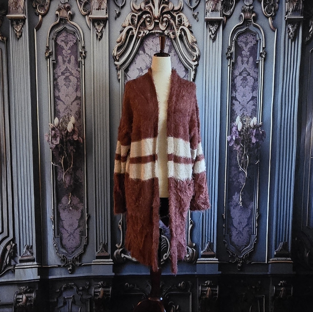 Easel Eyelash Cardigan